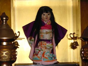 Misteri Boneka Okiku Dari Jepang, Boneka Setan Yang Rambutnya Terus Tumbuh Okiku2
